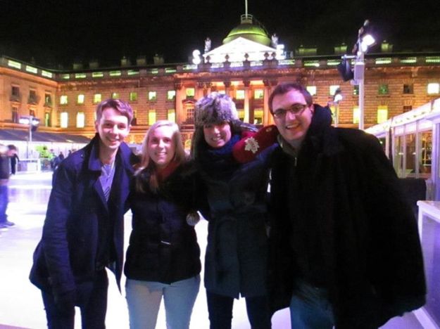 312698_10100467402658331_362230730_n